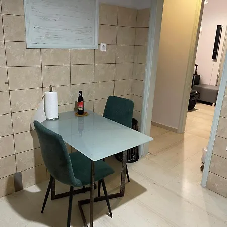 Apartment A Hidden Gem In Citys Heart *