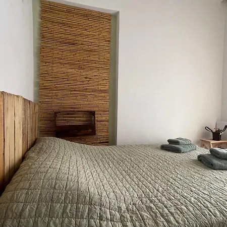 A Hidden Gem In Citys Heart Apartment